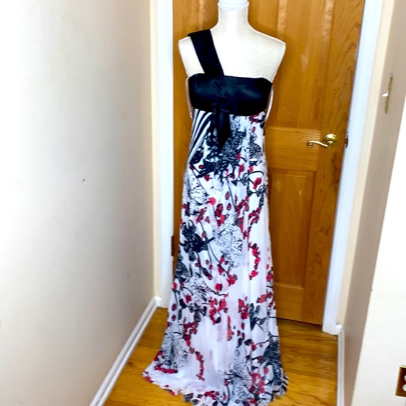 Faviana Dresses & Skirts - Faviana NYC one shoulder sweetheart maxi dress size 8 original price 250